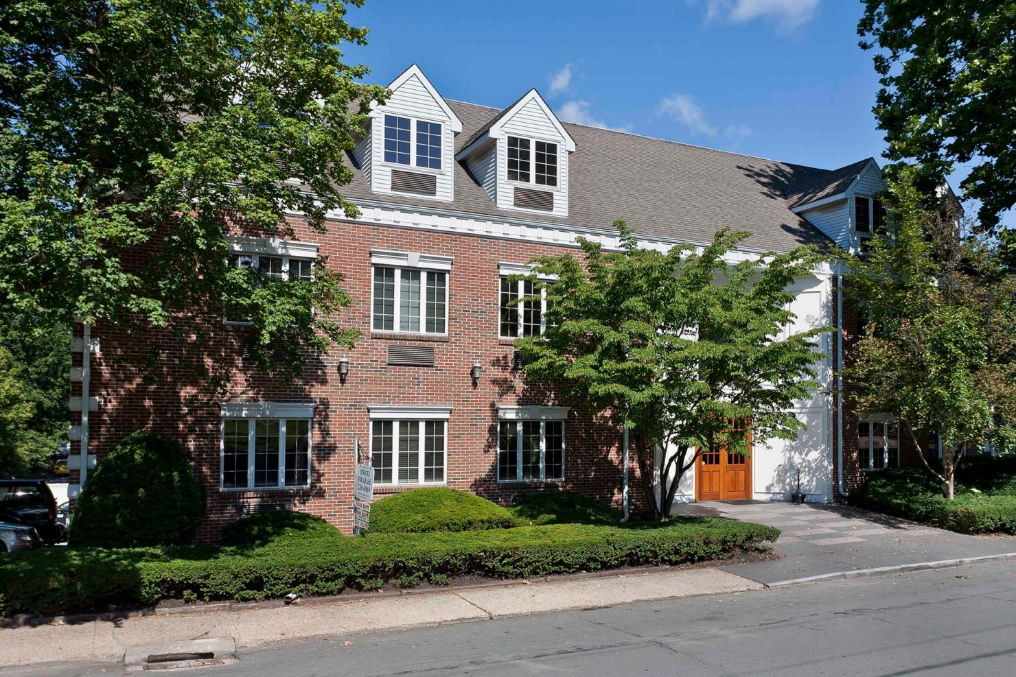 225 Main Street office of Johndrow Wealth Management